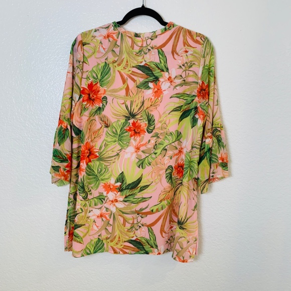 J.Jill Pink Floral Tunic Top Size Medium PETITE Bell Sleeve Tropical Boho Beach - Picture 10 of 14